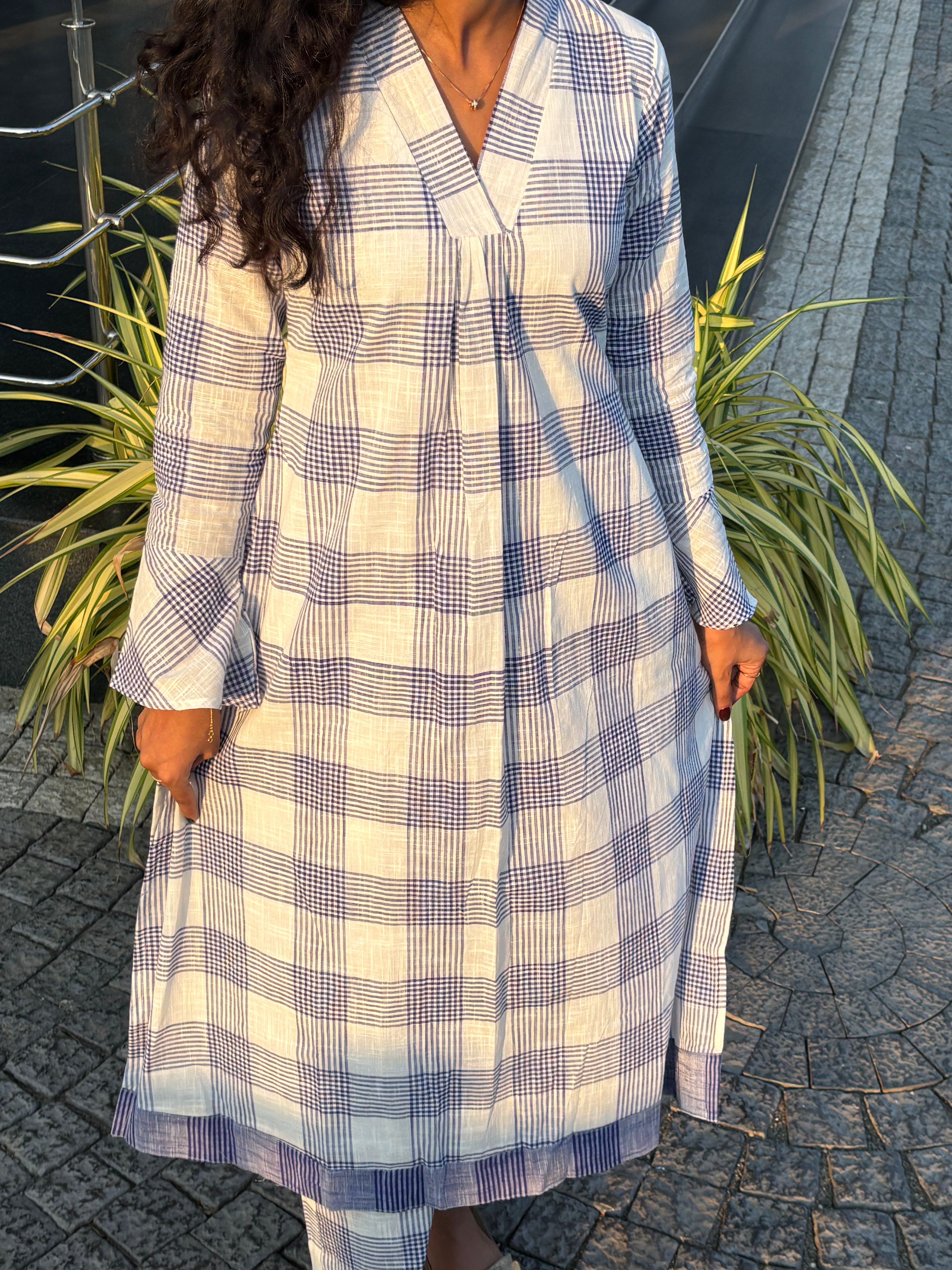 White checks Handloom Kurtaset