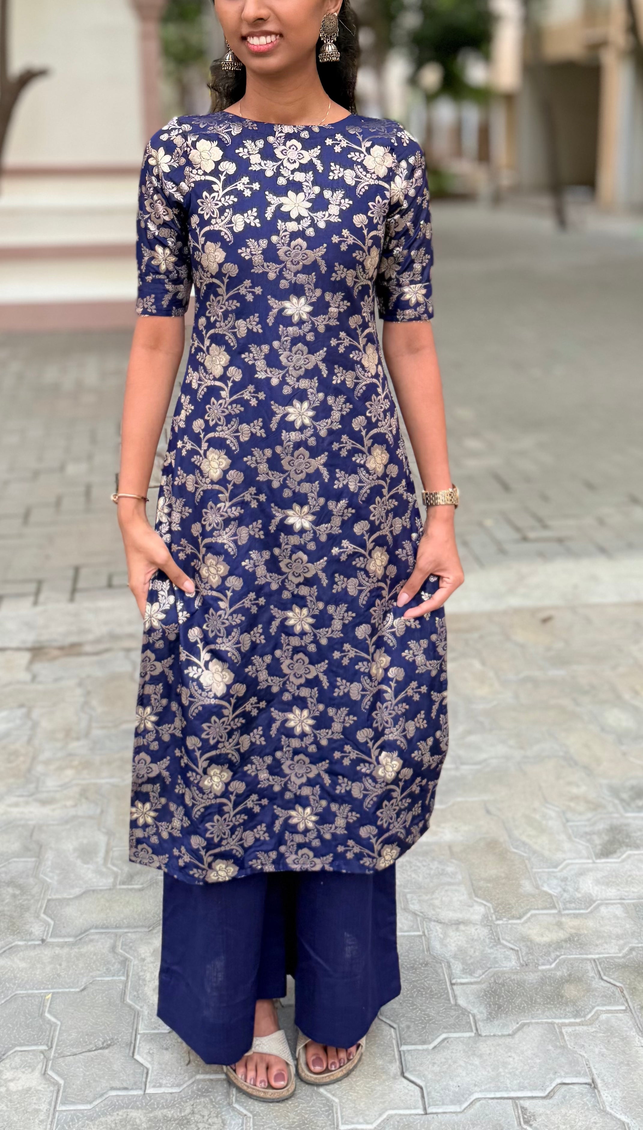 Blue Banaras Kurtaset